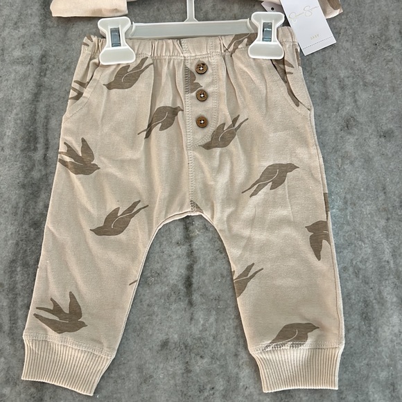 Jessica Simpson Baby Set Size 6-9M - Picture 8 of 9